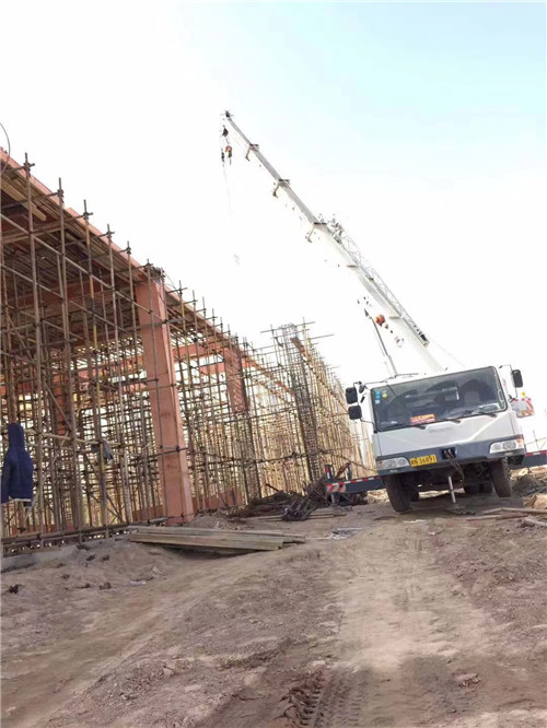 江川区吊车作业的安全注意事项有哪些？