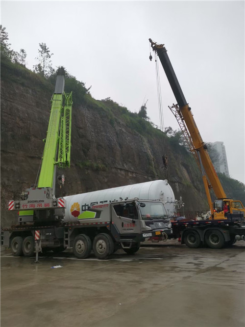 江川区“不怕风雨冻”—— 吊车的 “恶劣环境适应” 技术